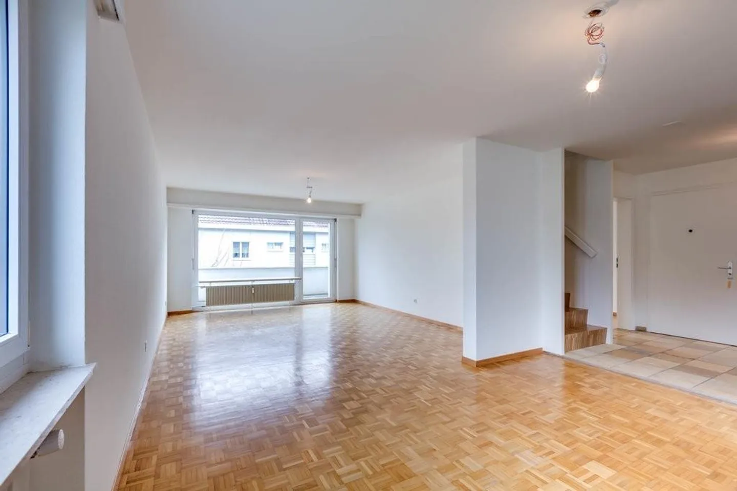 Family-friendly living on the outskirts of the city - Photo 5 of 12