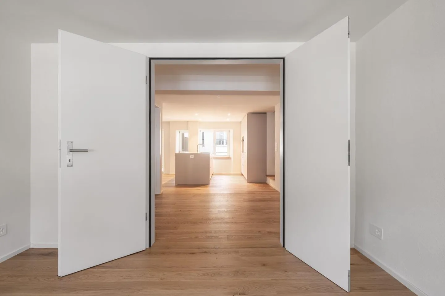 Appartamento antico di 4 1/2 stanze recentemente ristrutturato al Lichthof W8 - Foto 8 di 13