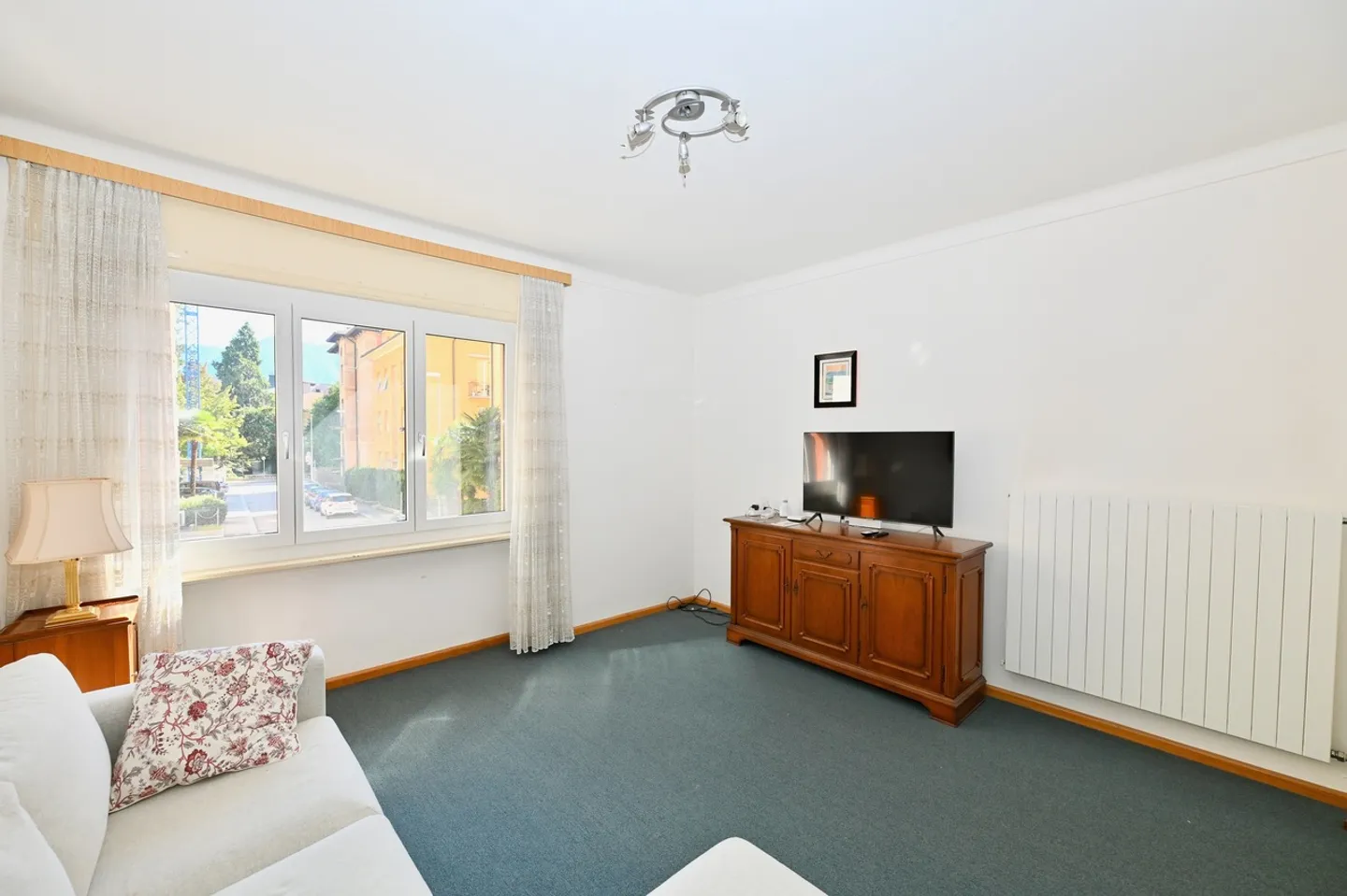 Casa bifamiliare con 2 Appartamenti e 2 Garage nel Cuore di Lugano - Foto 5 di 14