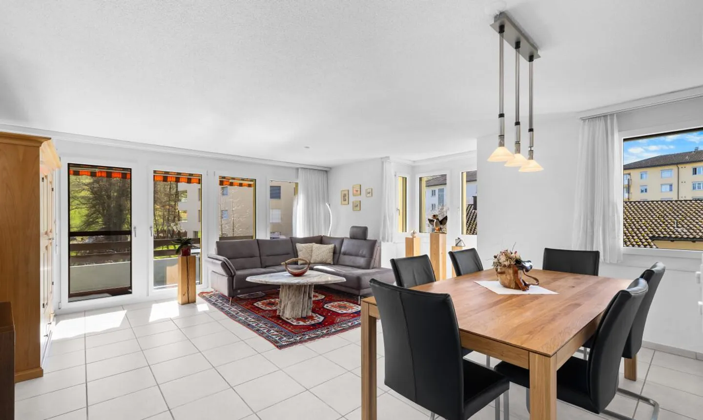 Appartement attrayant de 5,5 pièces à Wilen b. Wollerau - Photo 2 sur 11