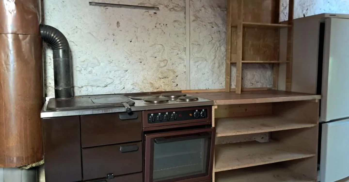 Une pépite nichée dans le bourg de Romainmôtier, atypique, idéal pour un Airbnb - Photo 4 of 11