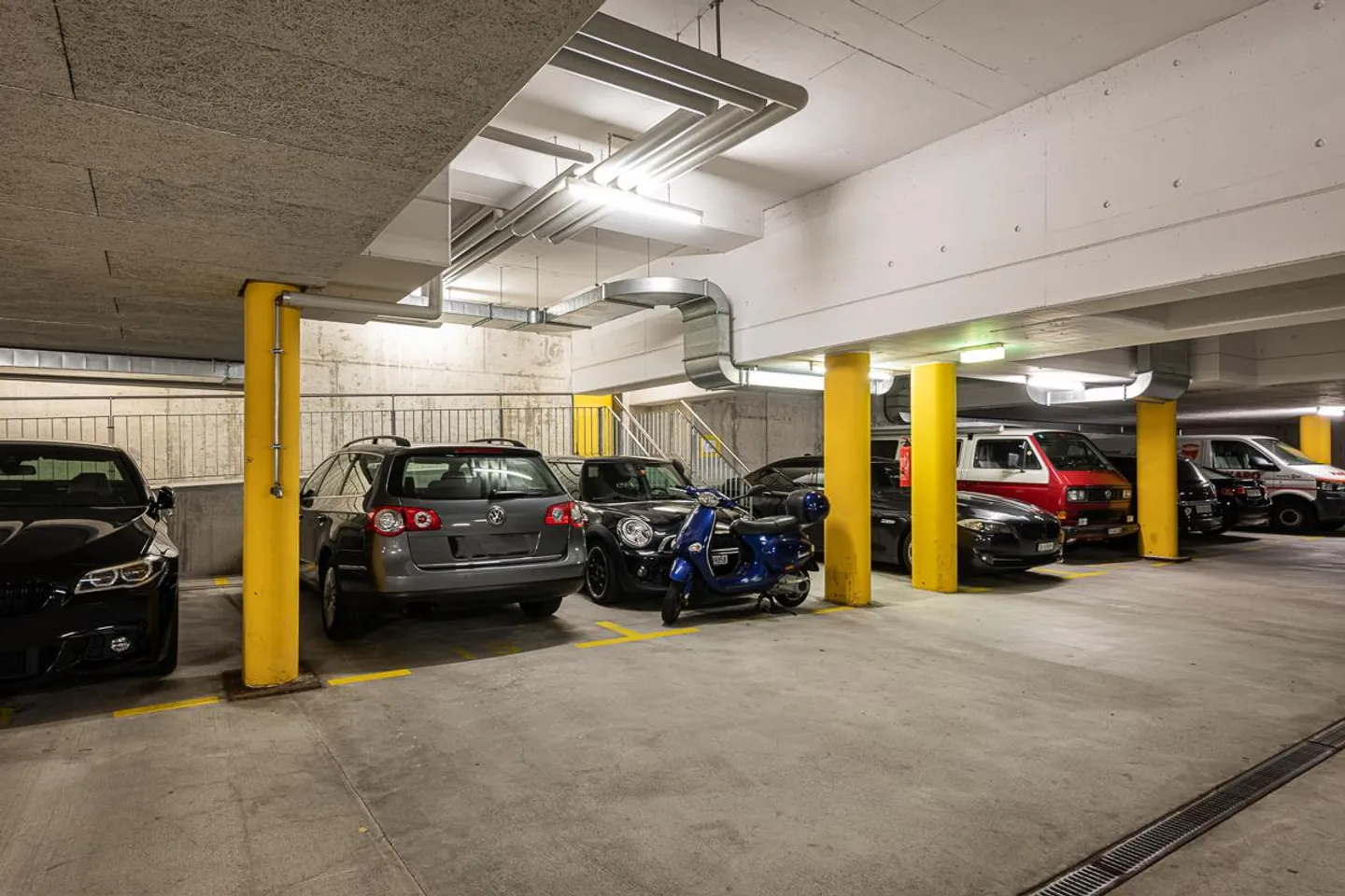 Place de parking à louer à Oerlikon/Seebach - Photo 3 sur 4