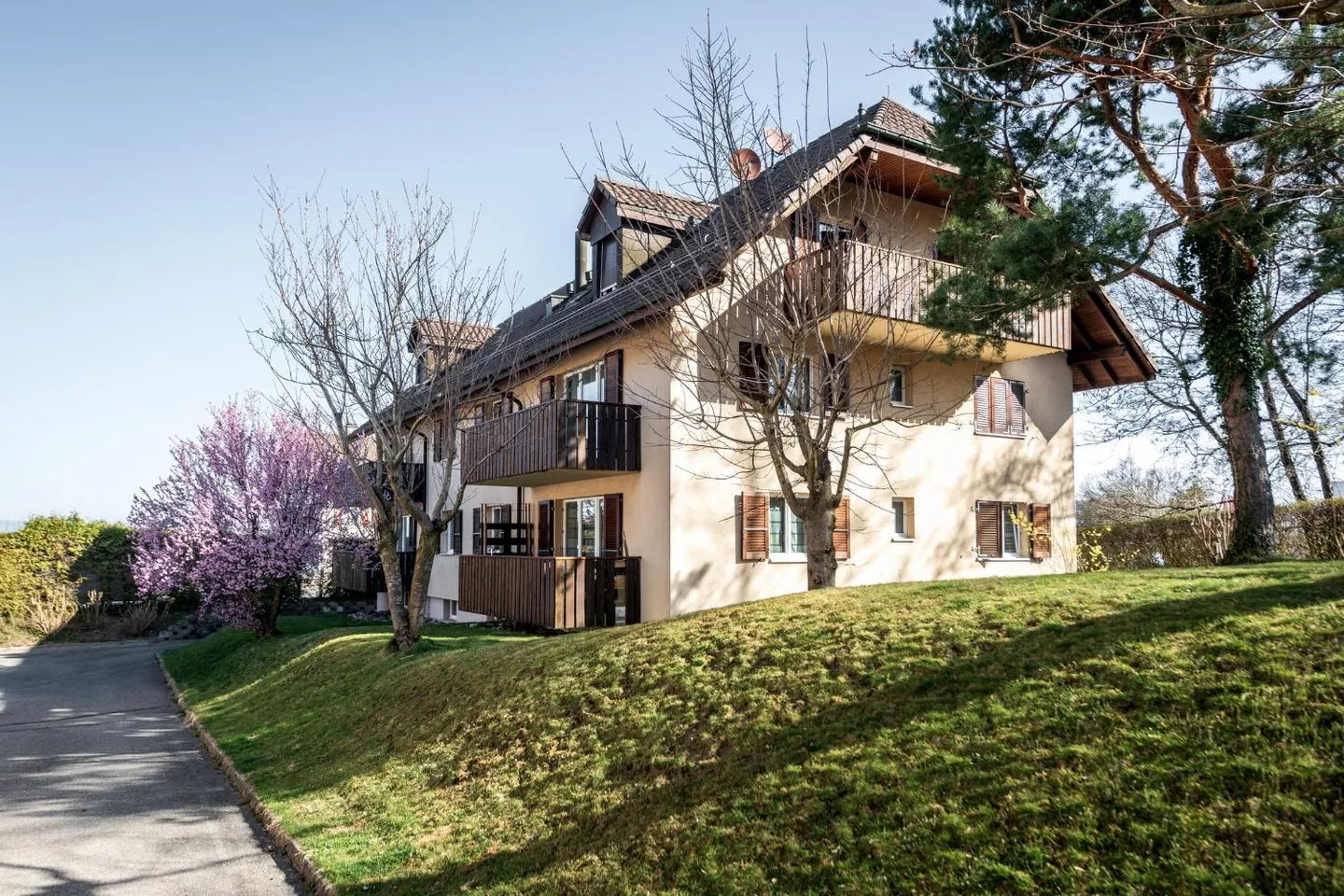 Appartamento 4.5 stanze - Foto 1 di 6