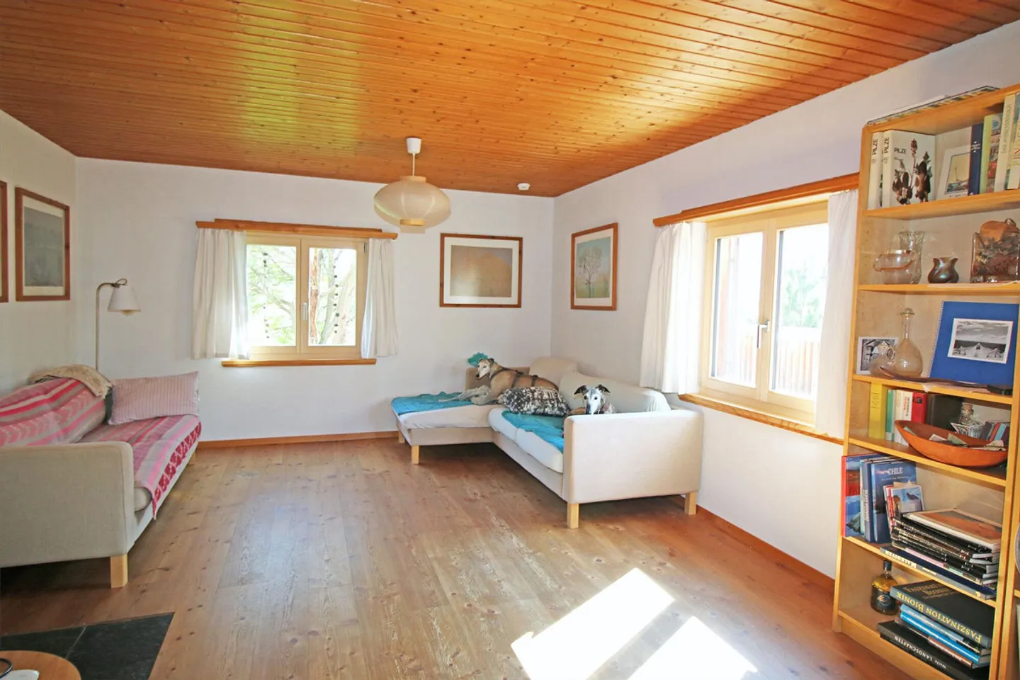 Maison individuelle spacieuse, mitoyenne à Arvins - Photo 5 sur 11