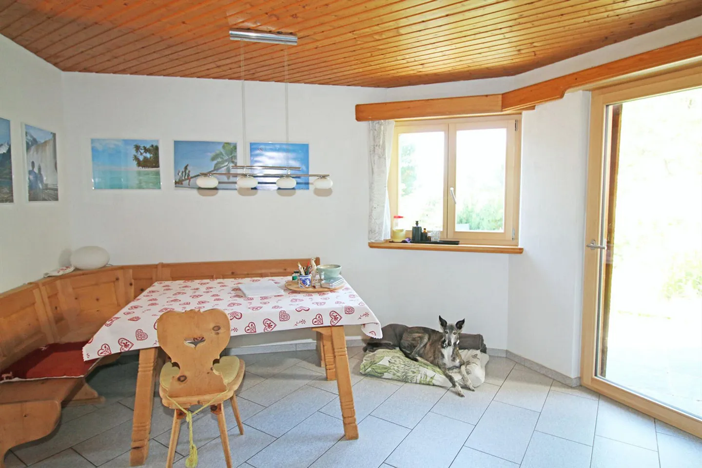 Maison individuelle spacieuse, mitoyenne à Arvins - Photo 7 sur 11