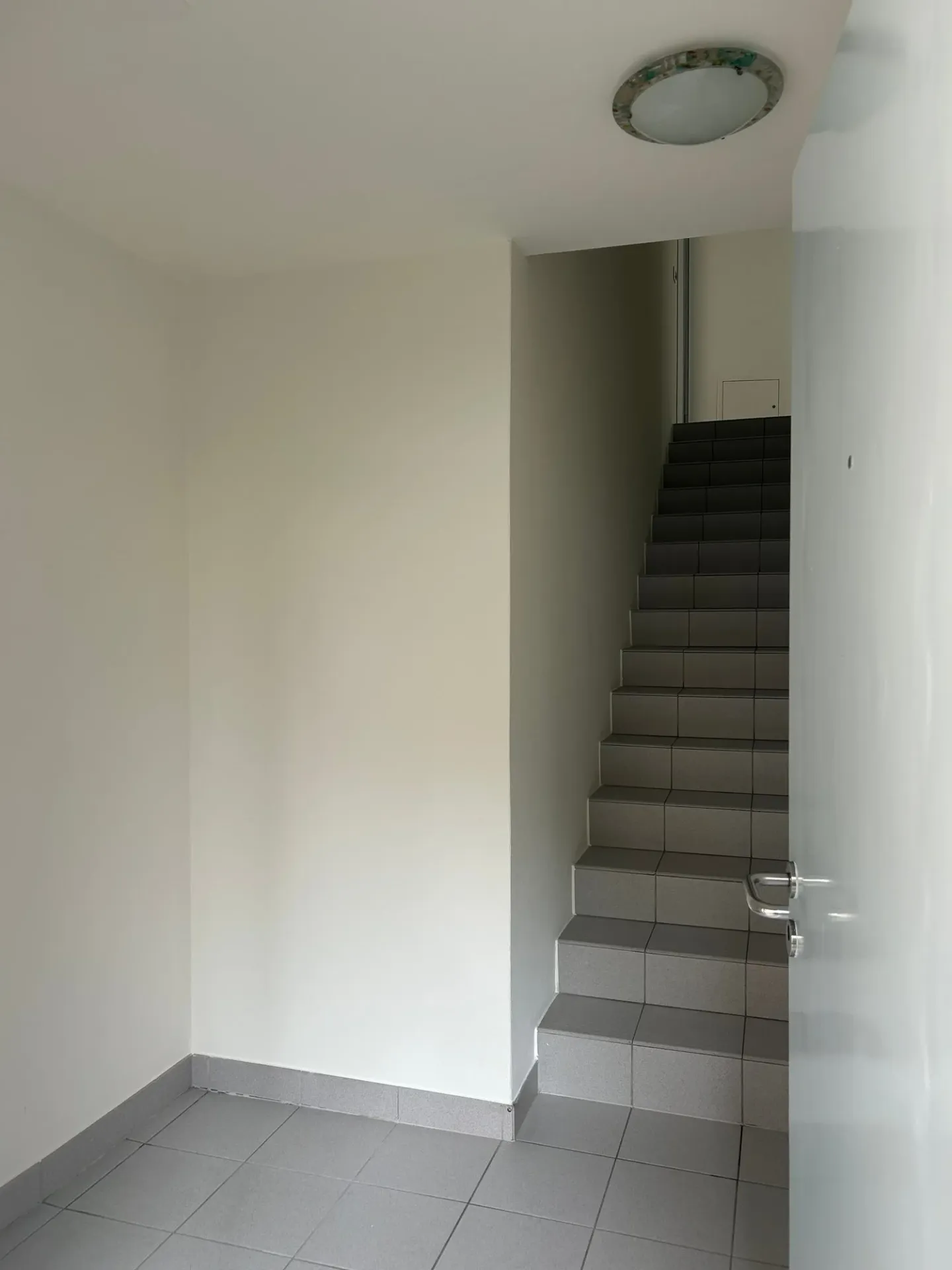 Casa familiare rinnovata a Ponte Capriasca - Foto 2 di 14