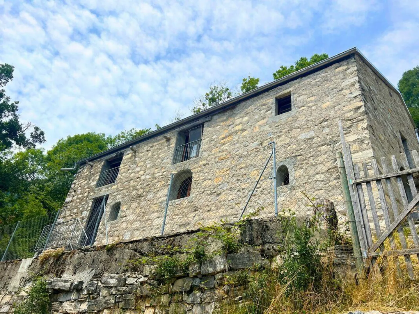 Grazioso rustico ristrutturato con vista aperta sulla valle - Foto 7 di 14