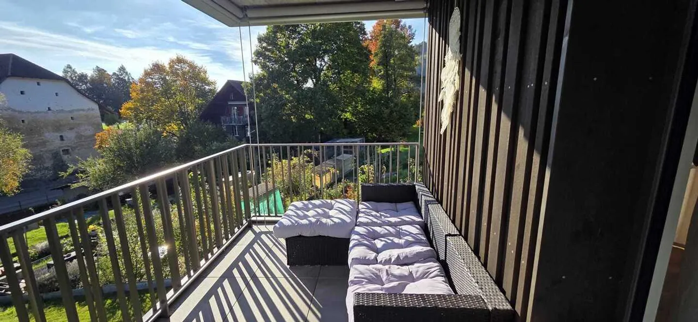 Moderno appartamento di 4 1/2 stanze con balcone accogliente - Foto 4 di 7