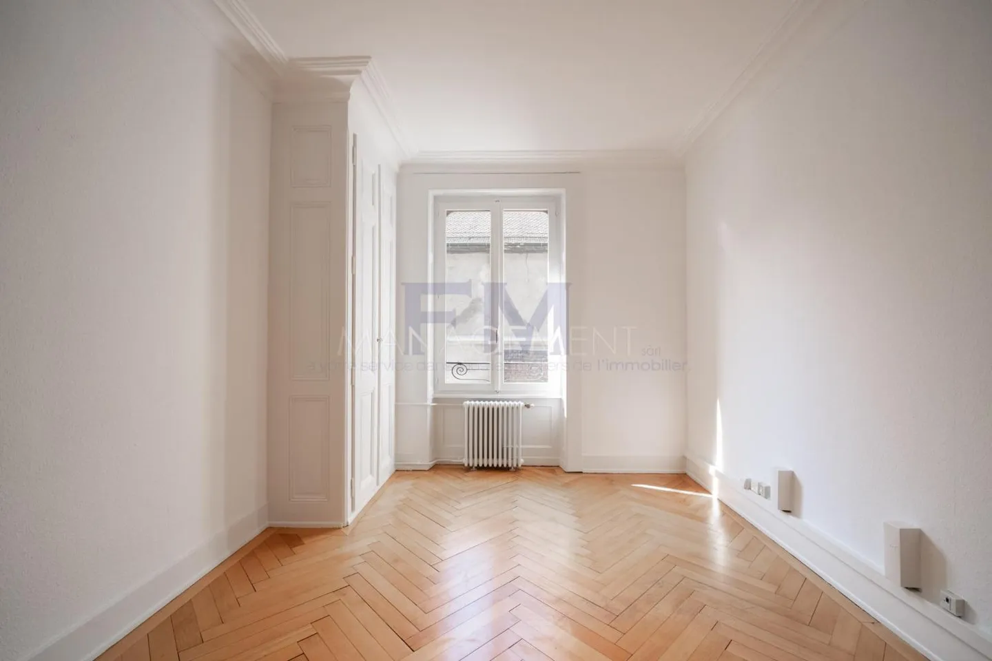 Büro 4 Zimmer - Foto 1 von 13