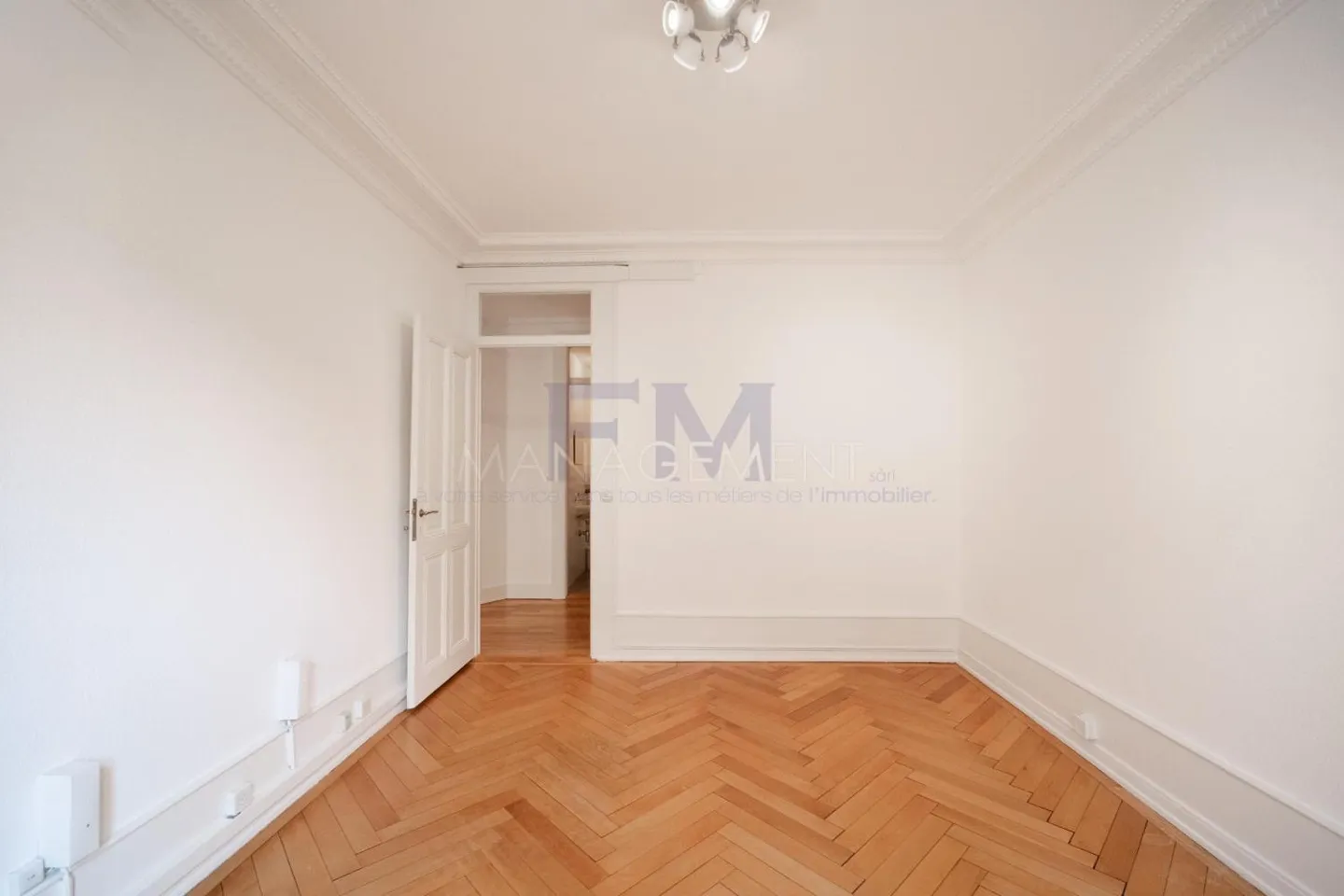 Büro 4 Zimmer - Foto 2 von 13