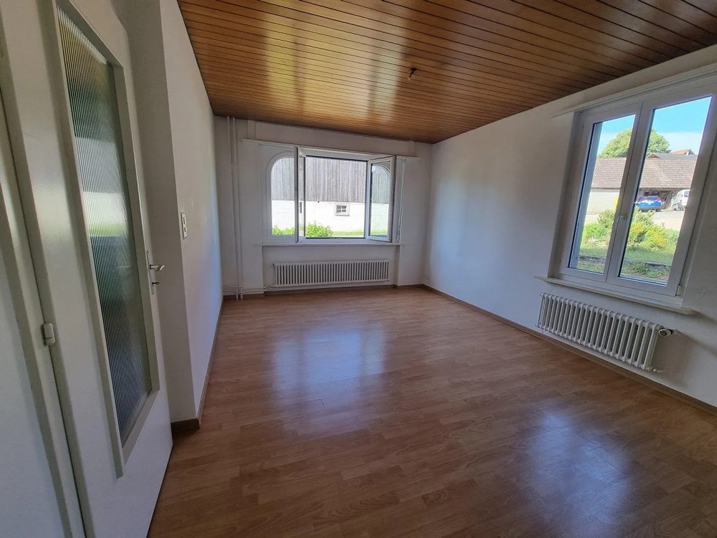 Vecchio appartamento in una casa bifamiliare - Foto 5 di 10