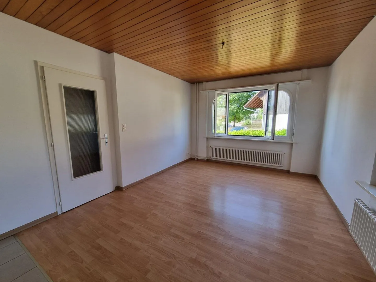 Vecchio appartamento in una casa bifamiliare - Foto 6 di 10