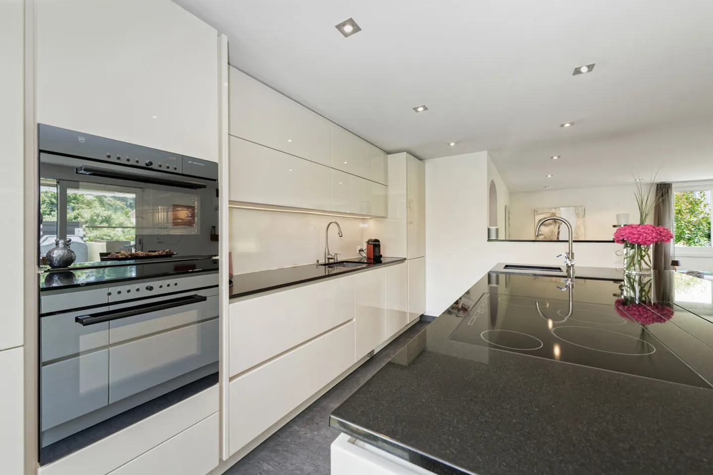 Charmantes Einfamilienhaus mit Garten - Foto 3 von 7