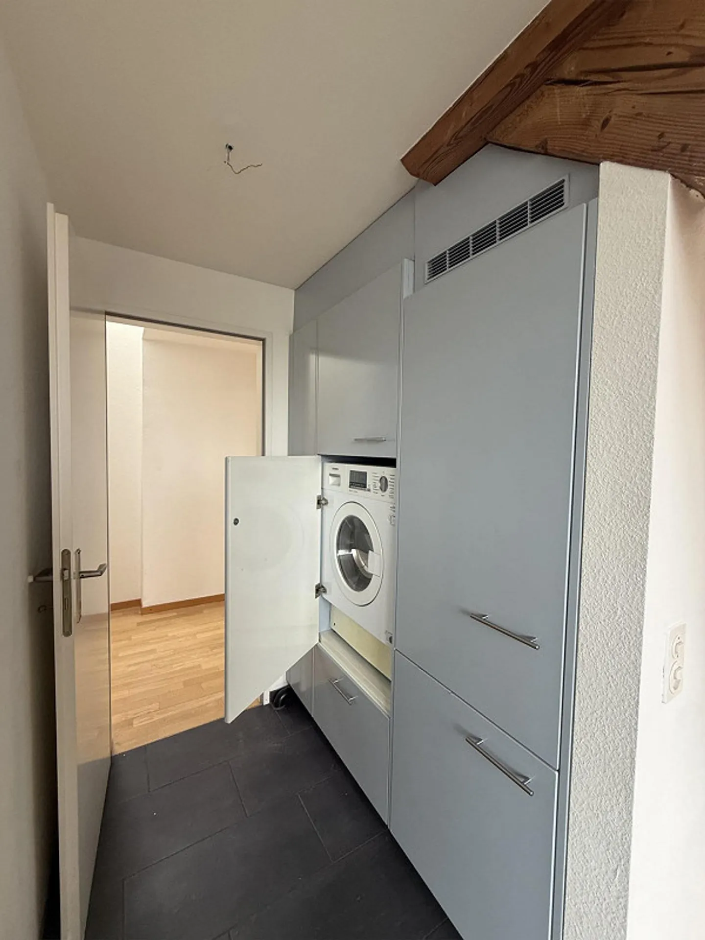 Ampio appartamento mansardato in affitto a Dornach - Foto 6 di 10