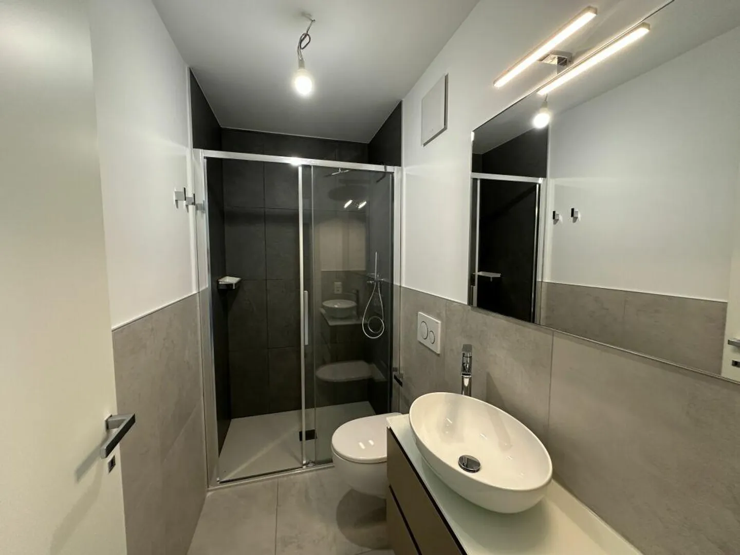 Neue und moderne 3.5-Zimmer-Wohnung, letztes Stockwerk und offene Aussicht Mendrisio Arzo - Foto 11 von 15