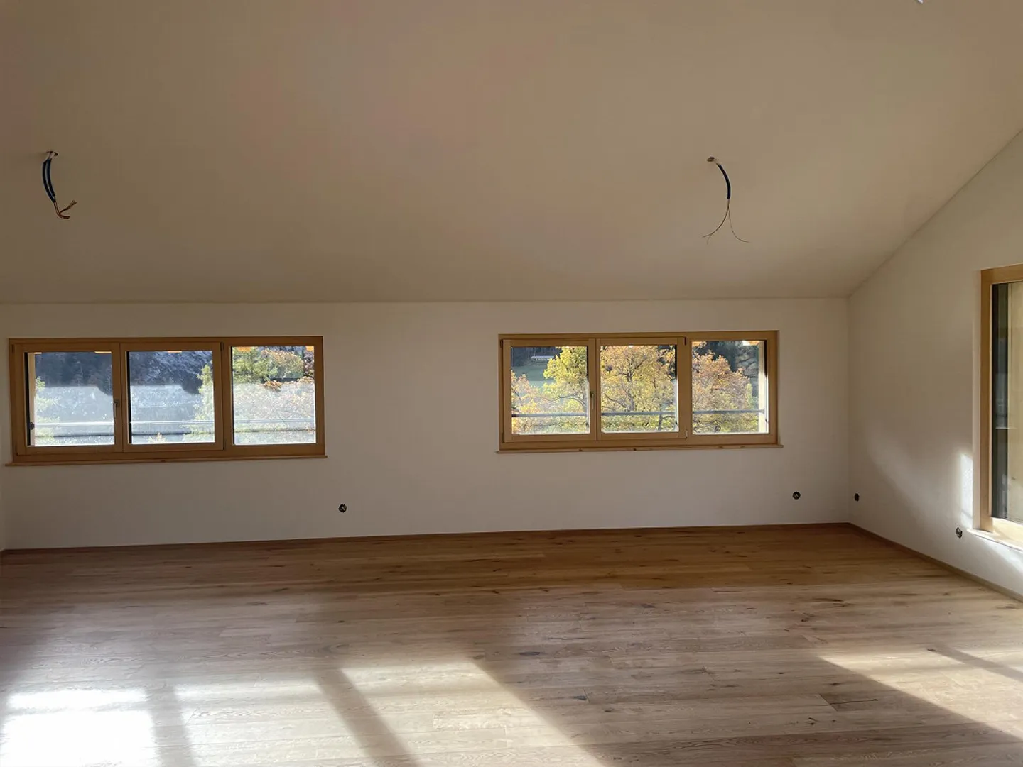 Appartement moderne de 3,5 pièces sous les combles dans un endroit calme à Masein - Photo 9 sur 10