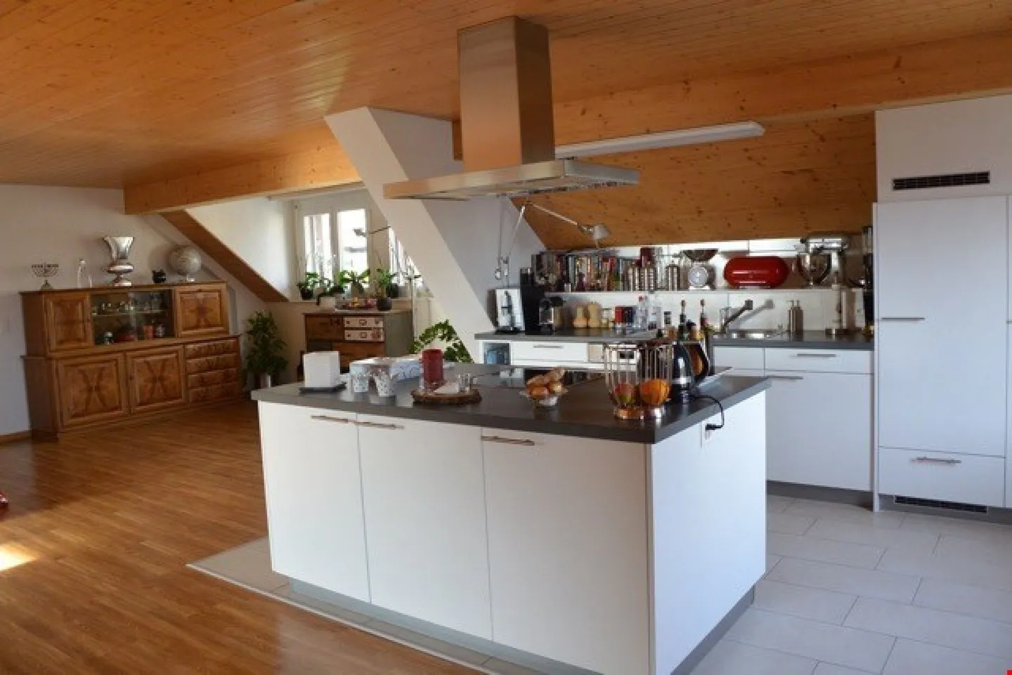 Appartamento mansardato di 4,5 stanze da sogno su 160m2! - Foto 1 di 11