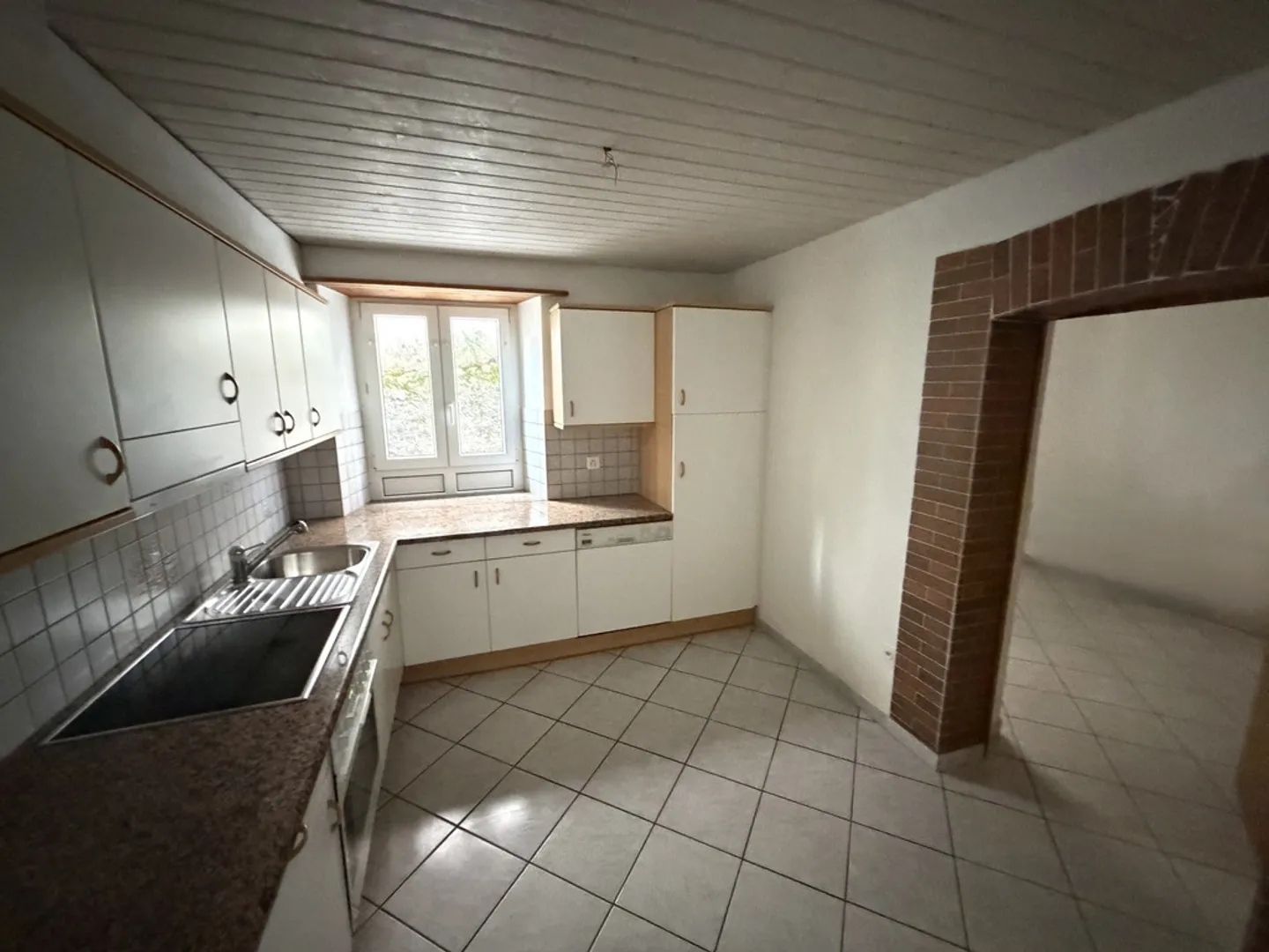 Spacious and Quiet - Photo 6 of 10