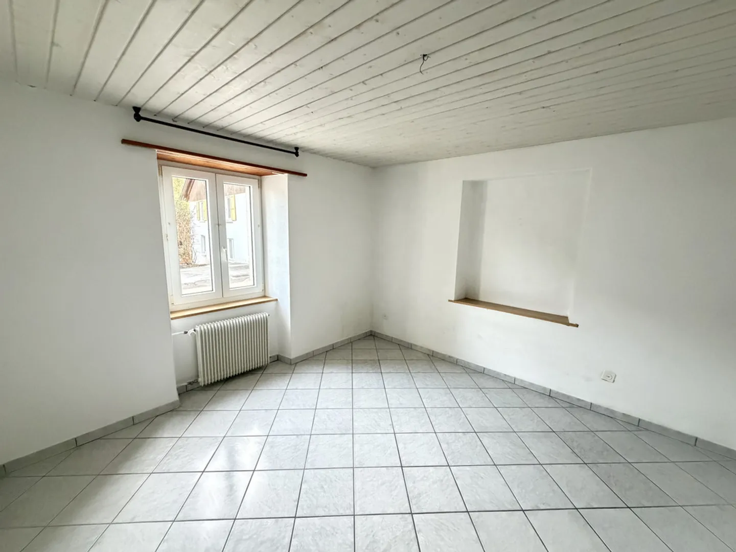 Spacious and Quiet - Photo 7 of 10