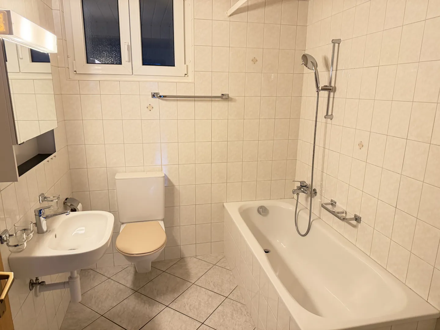 Spacious and Quiet - Photo 8 of 10