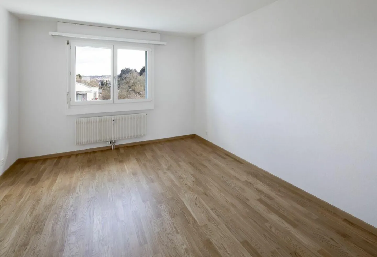 Appartamento ristrutturato di 4,5 locali a Urtenen-Schönbühl - Foto 5 di 11