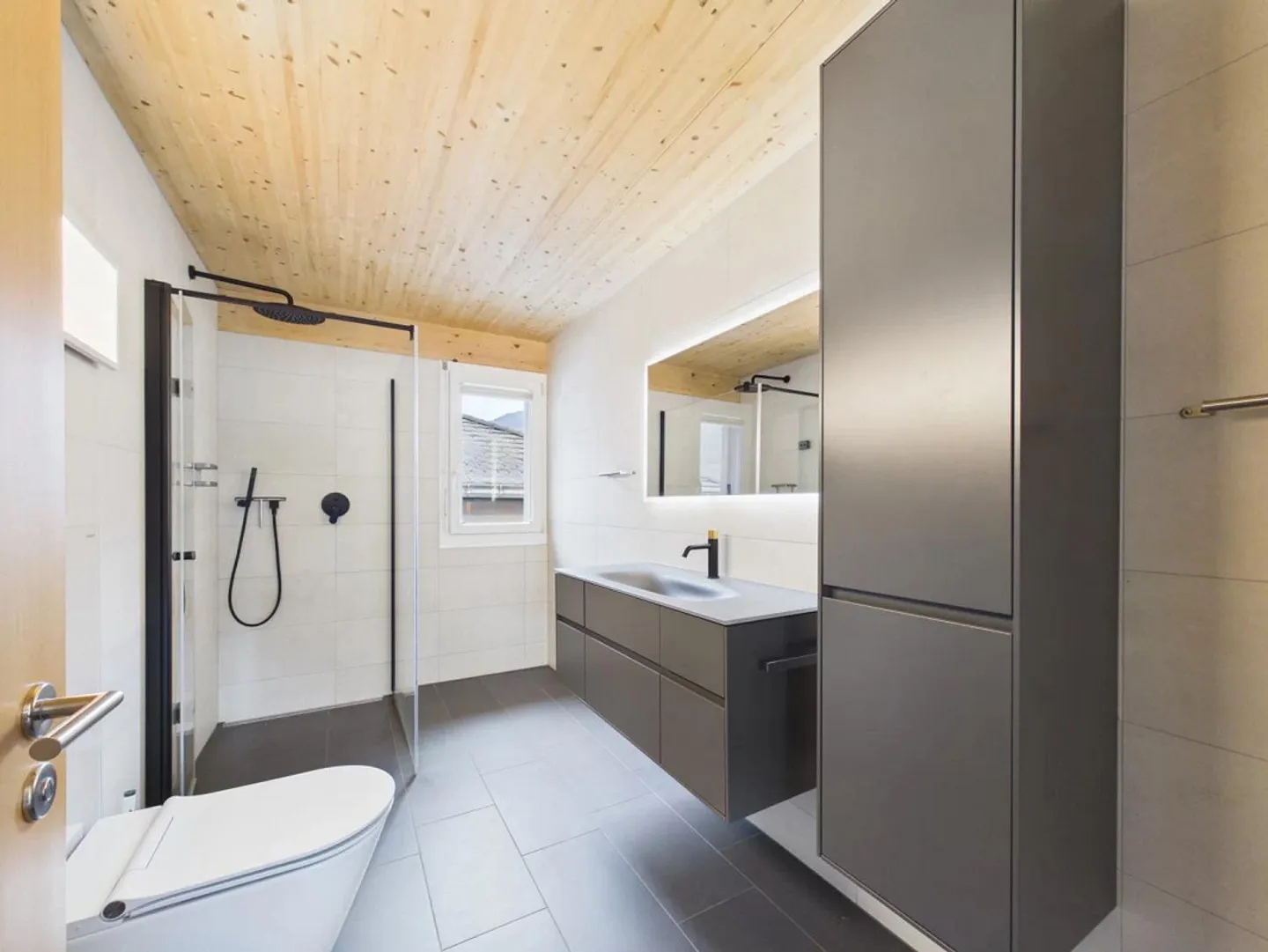Modern Single-Family Home in Idyllic Natural Location - Photo 13 of 26