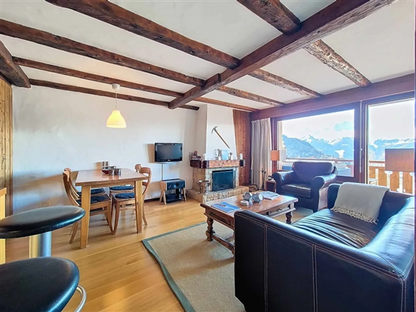 Stupendo appartamento con 1 camera - vista mozzafiato - Foto 2 di 9