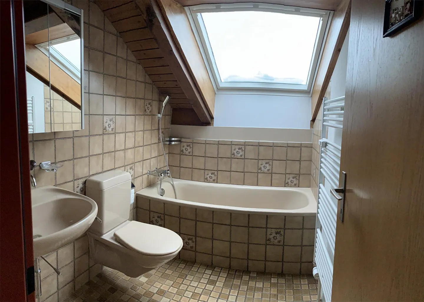 Appartamento attico di 3 stanze con balcone - Foto 9 di 12