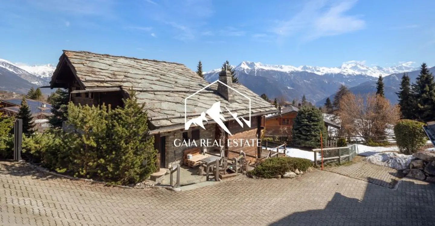 Chalet 12.5 rooms - Photo 1 of 19