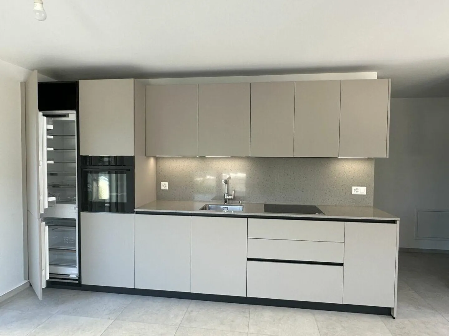 Nuovo e moderno appartamento di 3,5 locali con giardino e terrazza privati a Mendrisio Arzo - Foto 5 di 14