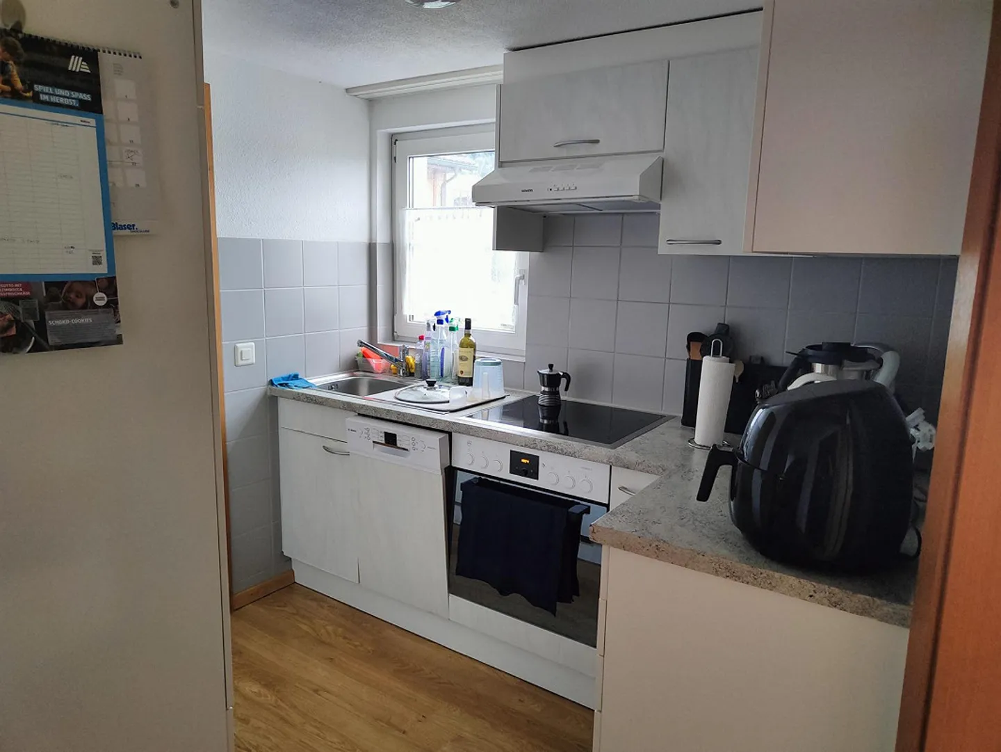 Appartement sous les combles de 3 pièces avec des éléments en bois charmants - Photo 4 sur 6