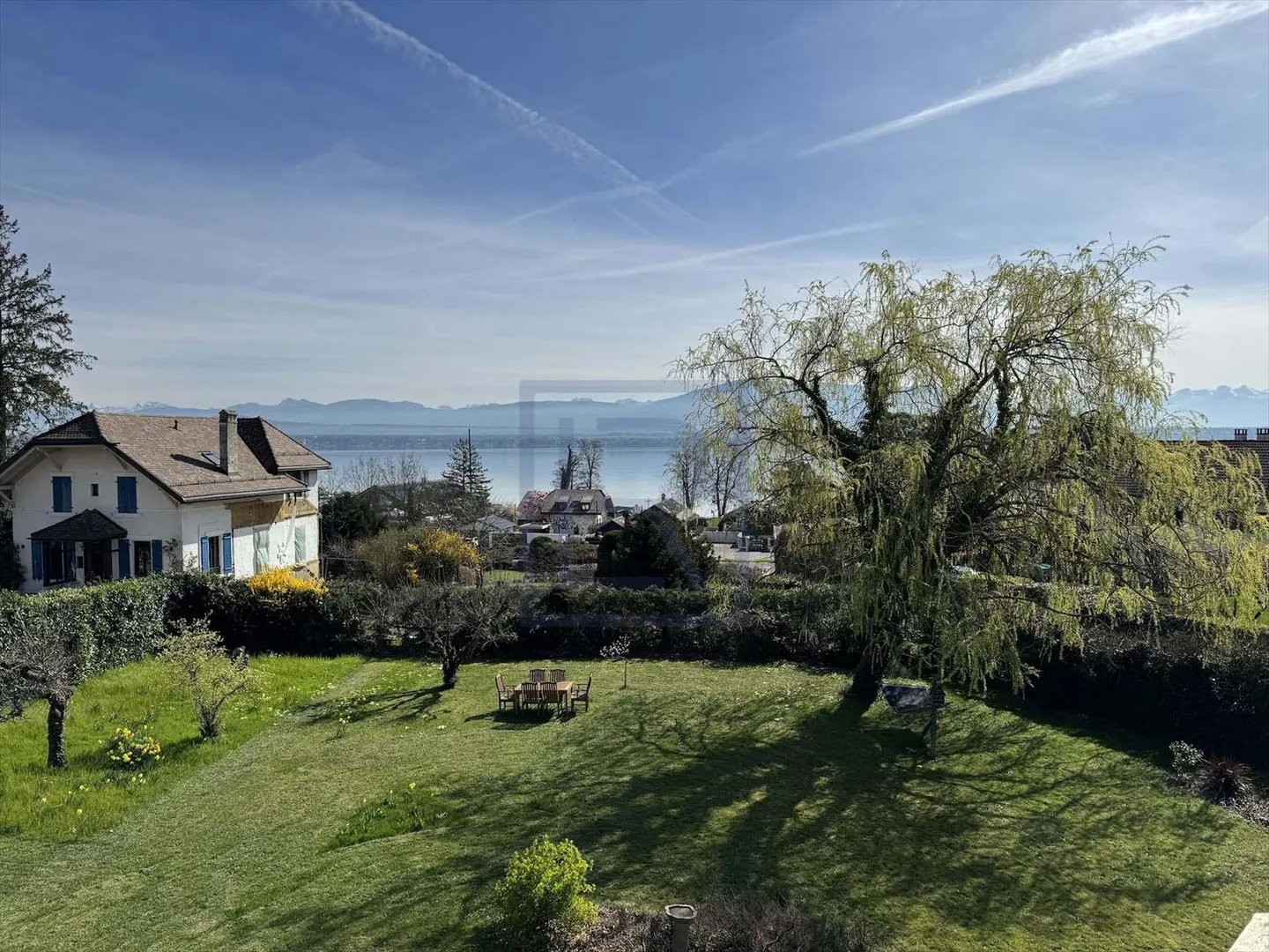 Villa con vista lago - Foto 1 di 4