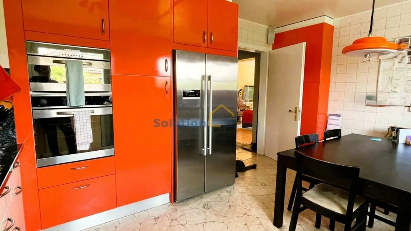 Charming building with 3 apartments and a superb garden - Photo 10 of 13