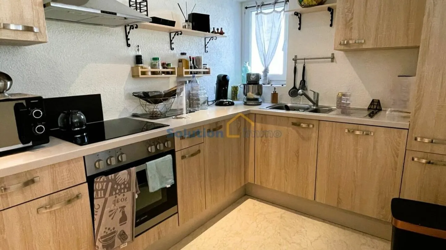 Charming building with 3 apartments and a superb garden - Photo 12 of 13