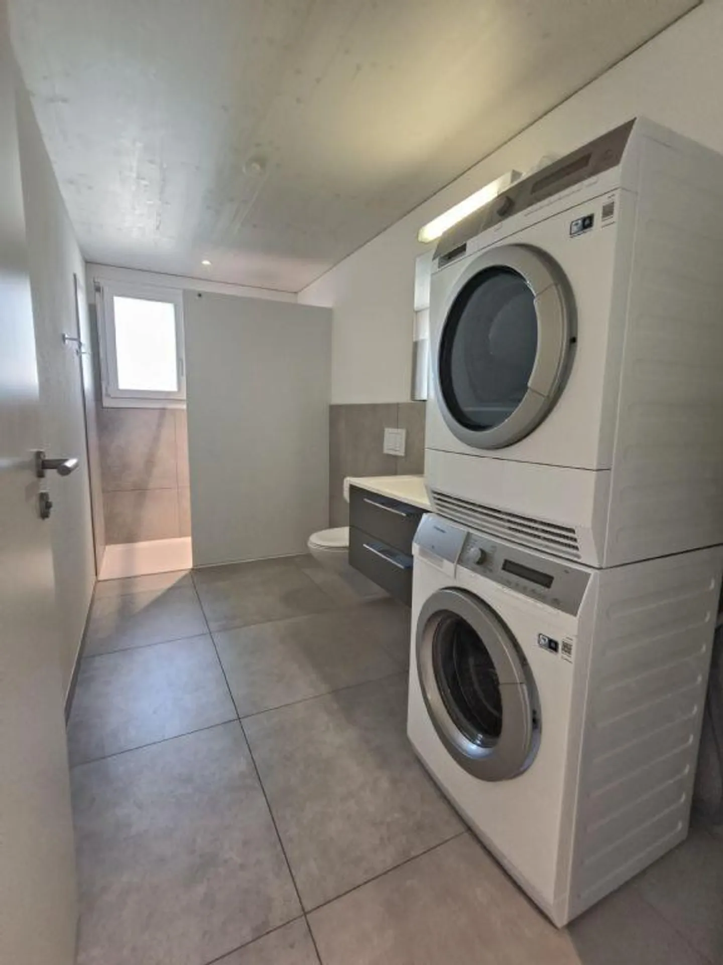 MODERNO | STILOSO | CENTRALE - Foto 3 di 6