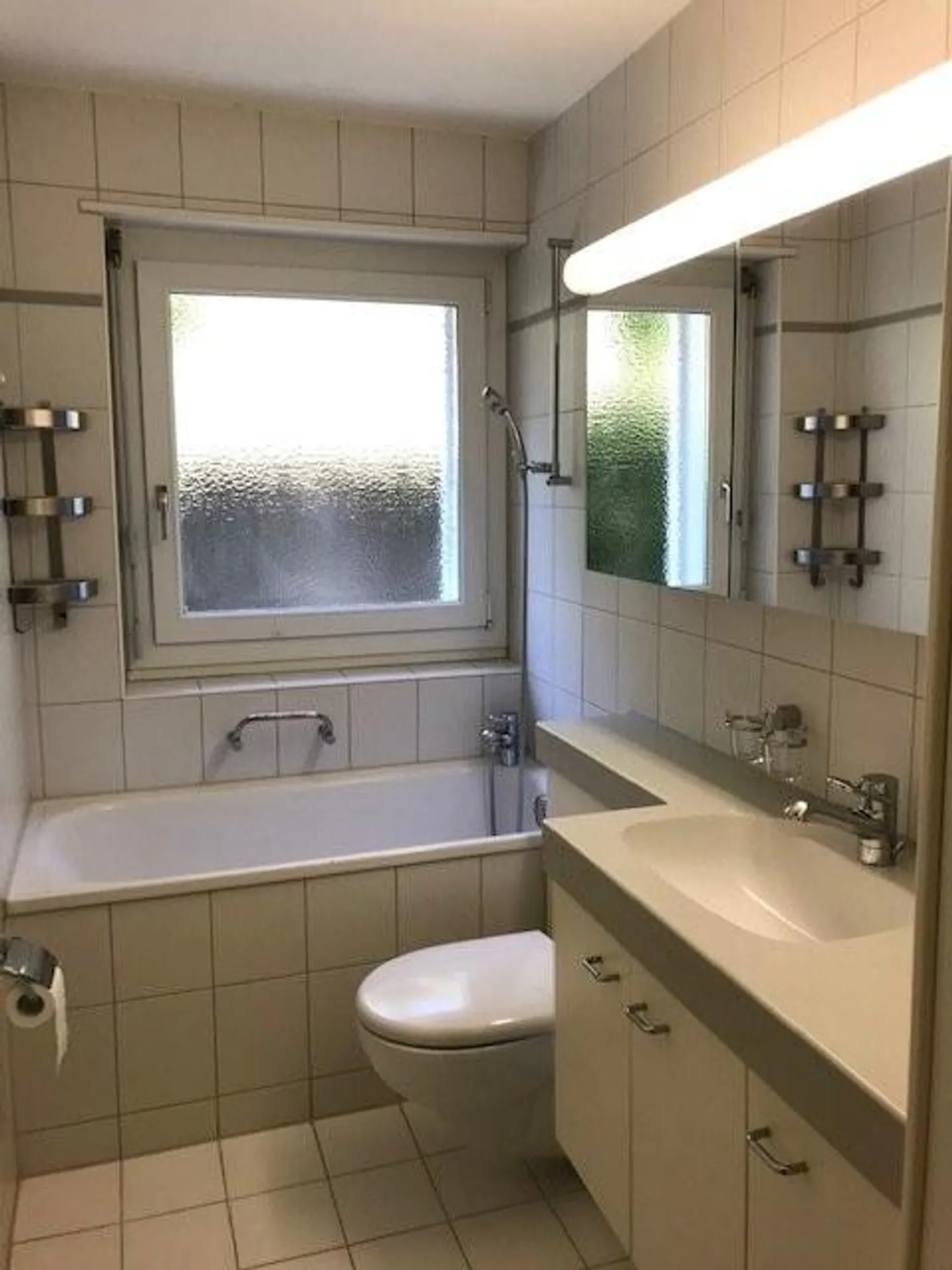 LOUER SANS CAUTION - Vivre au cœur de Horgen - Photo 3 sur 7