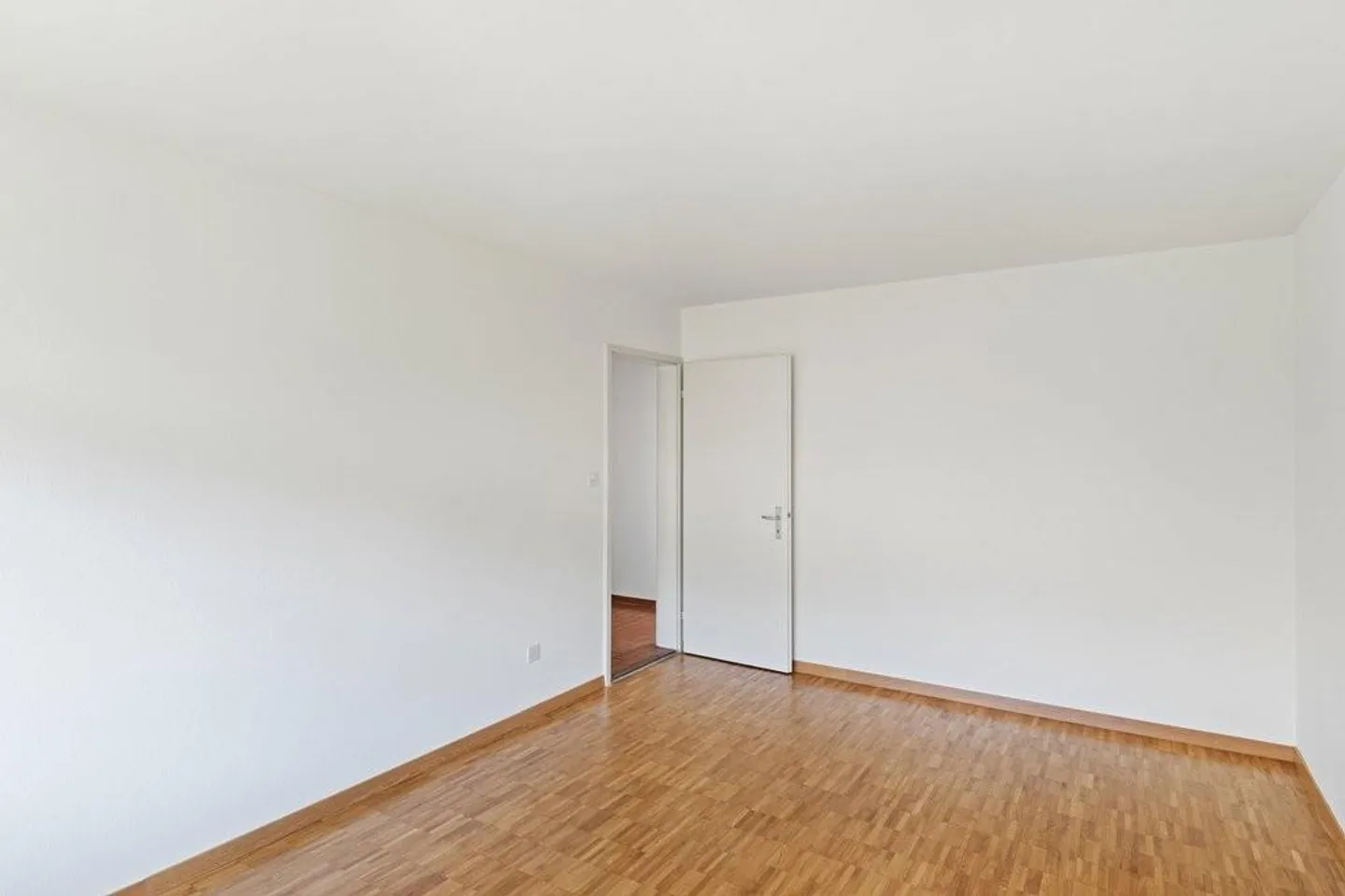 LOUER SANS CAUTION - Vivre au cœur de Horgen - Photo 4 sur 7