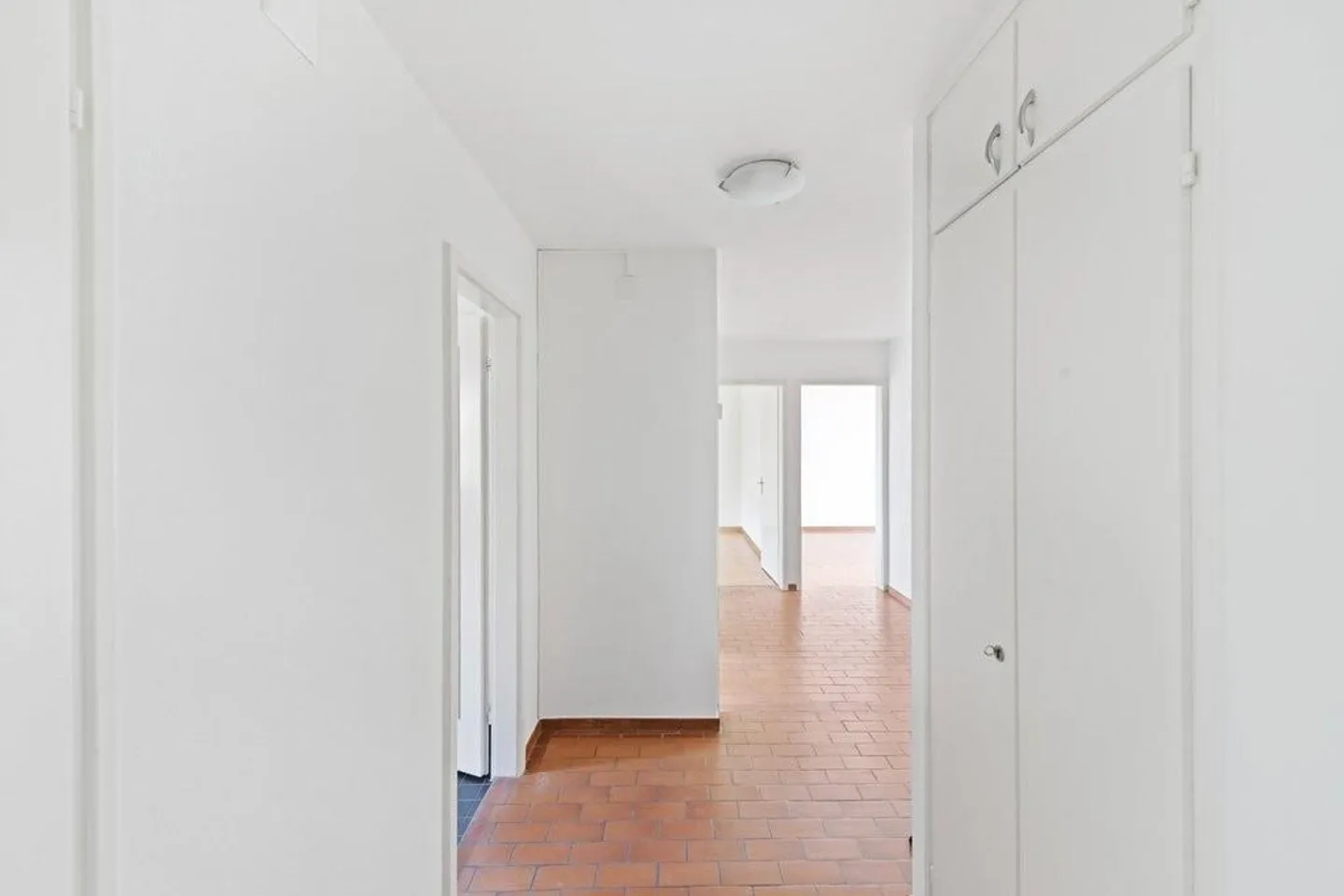 LOUER SANS CAUTION - Vivre au cœur de Horgen - Photo 5 sur 7