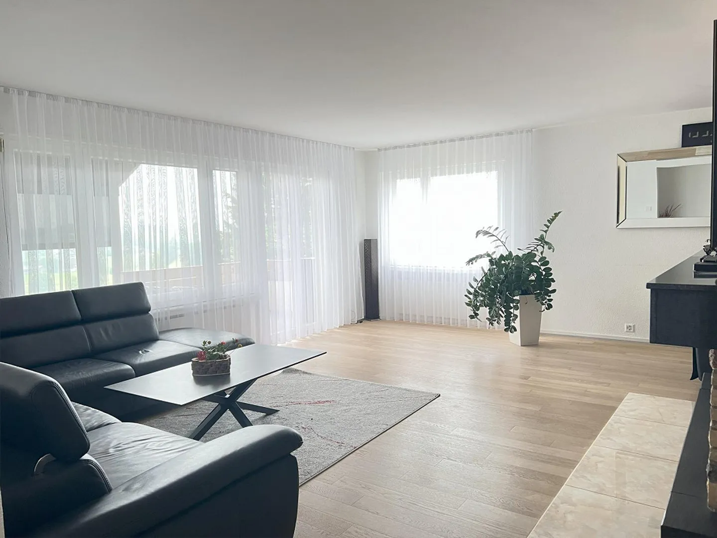 10-Zimmer-Haus mit Aussicht - Foto 3 von 25