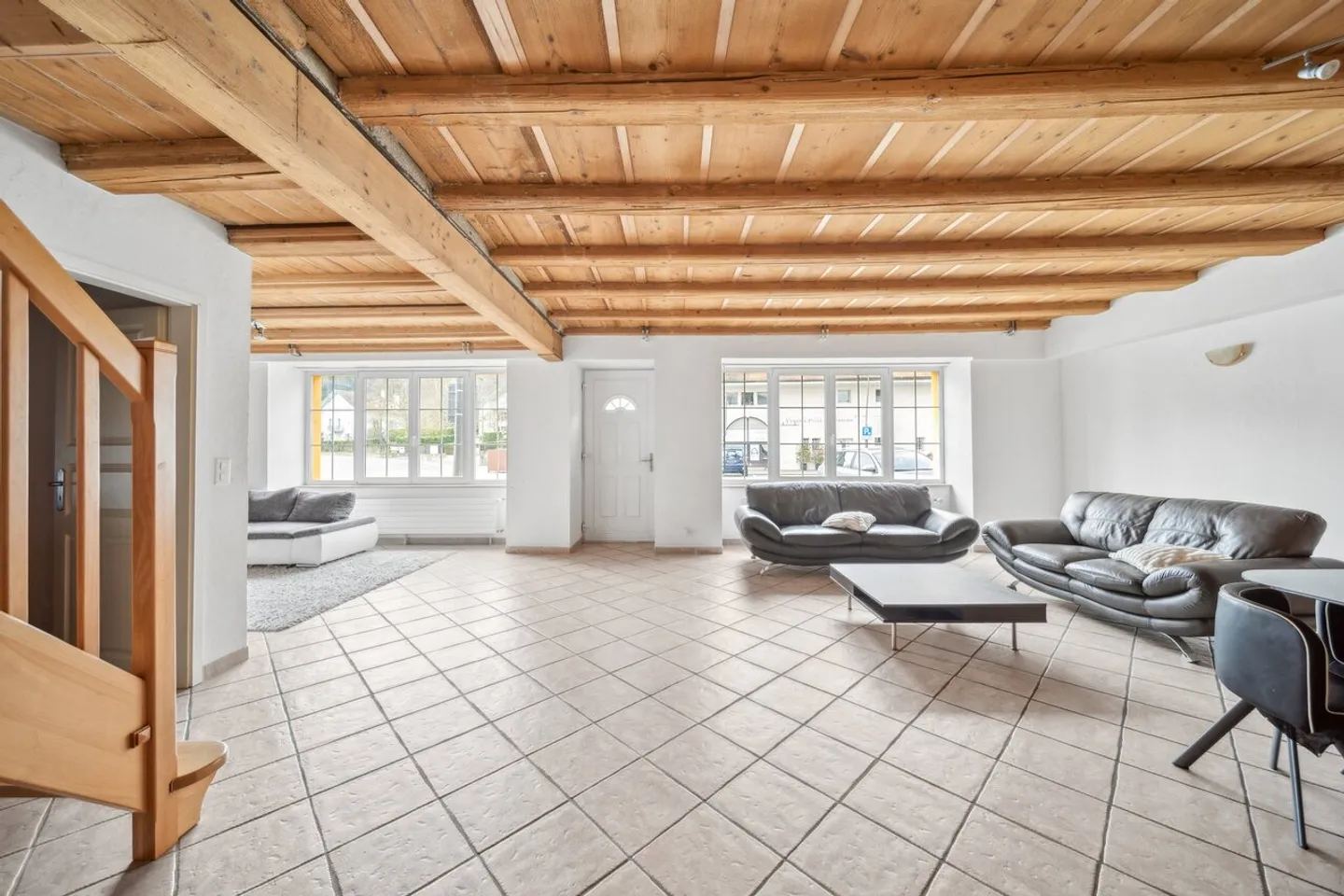 Rental property in Lucens with preserved industrial charm - Photo 5 of 12