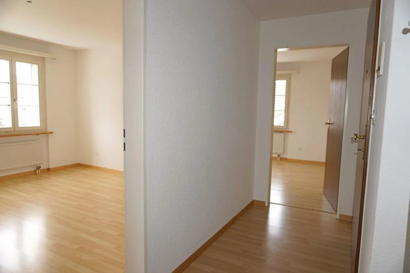 Ruhig, zum wohlfühlen & preiswert - mit Balkon! - Foto 8 von 13