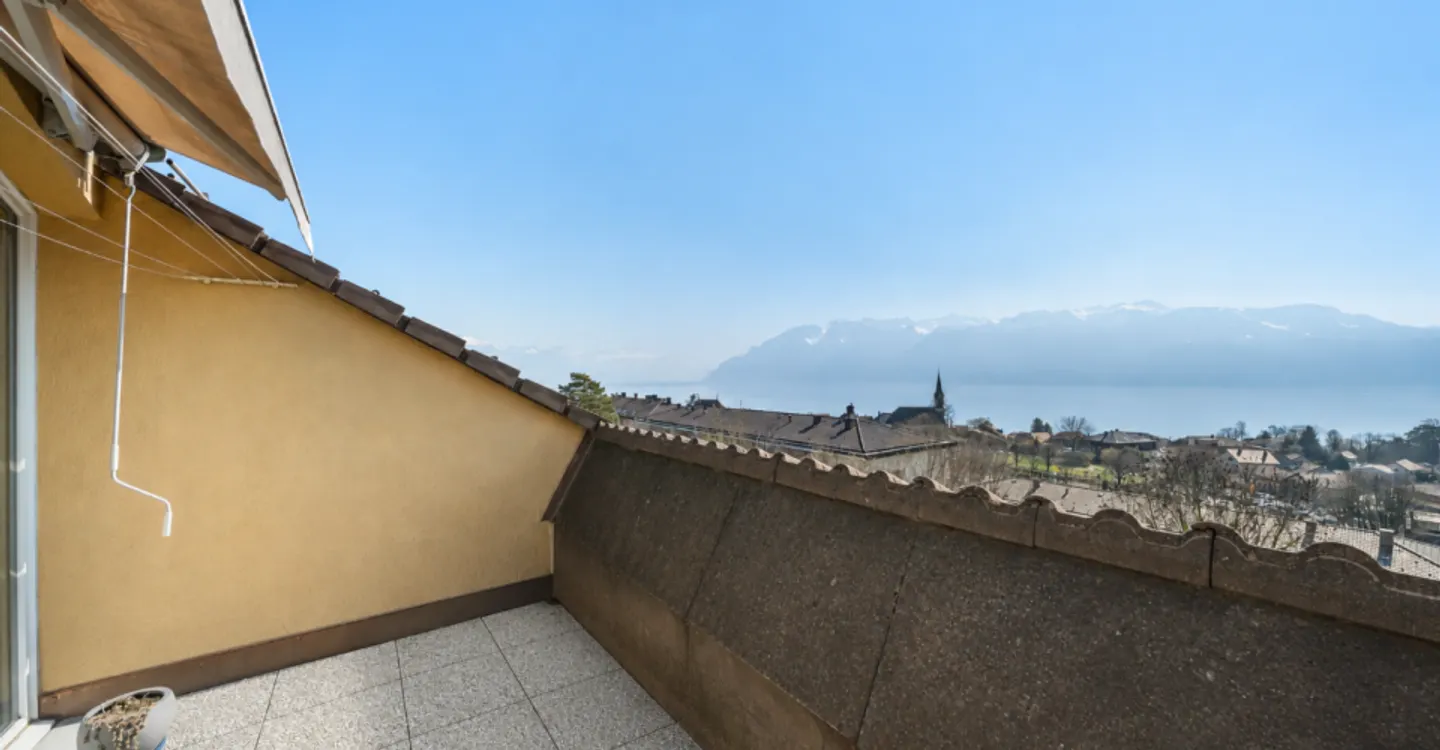 3,5-Zimmer-Wohnung mit herrlichem Blick auf den See und die Berge! - Foto 1 von 10
