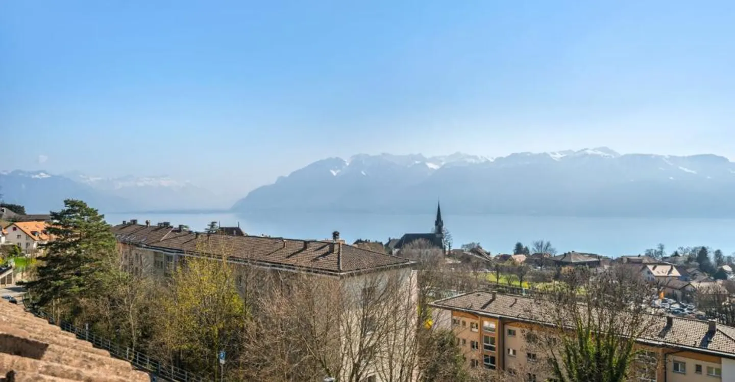 3,5-Zimmer-Wohnung mit herrlichem Blick auf den See und die Berge! - Foto 10 von 10