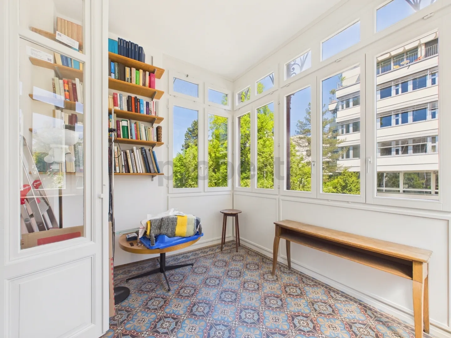 Appartement élégant de 6,5 pièces avec balcon, Zurich - Photo 5 sur 13