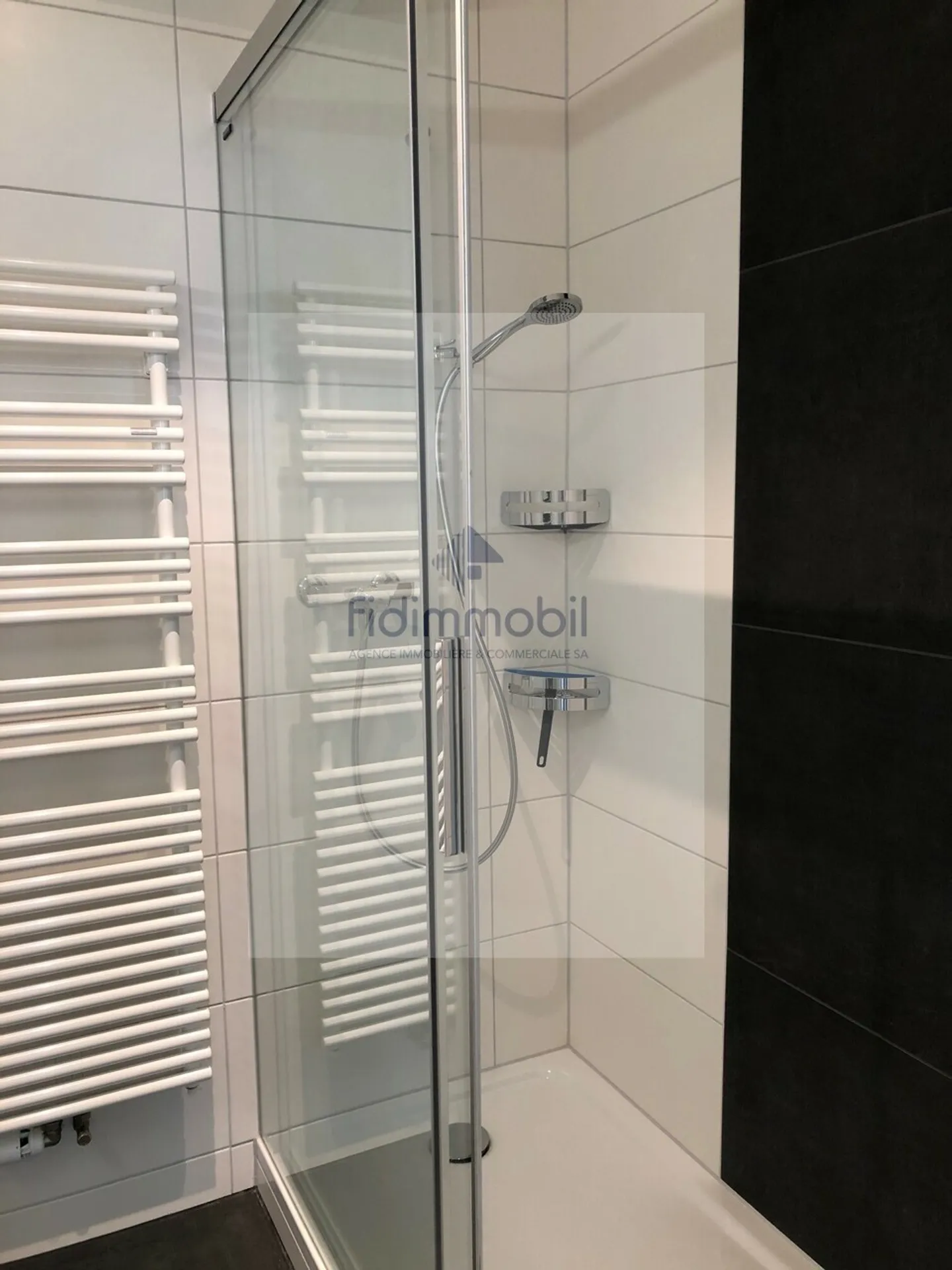 Appartement 4 pièces rénové - Photo 8 sur 12