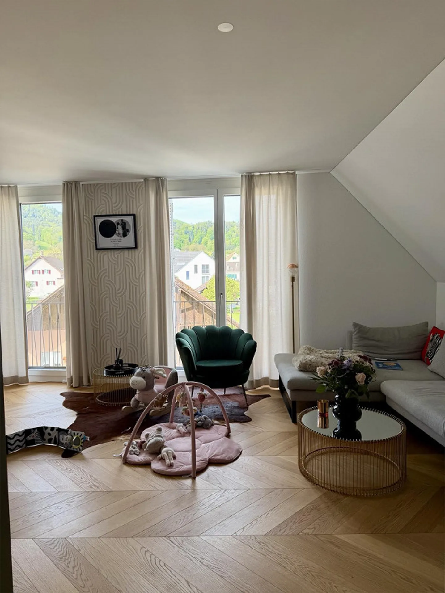 Spacious and modern 4.5-room apartment - Photo 4 of 12