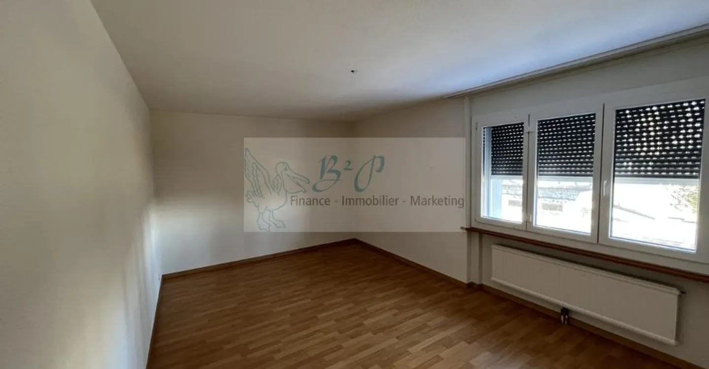 Appartement spacieux avec vue - Photo 4 sur 10