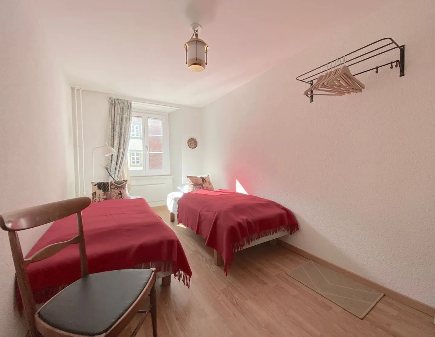 Spacious 4.5-room apartment for sale in Hospental - Photo 7 of 9