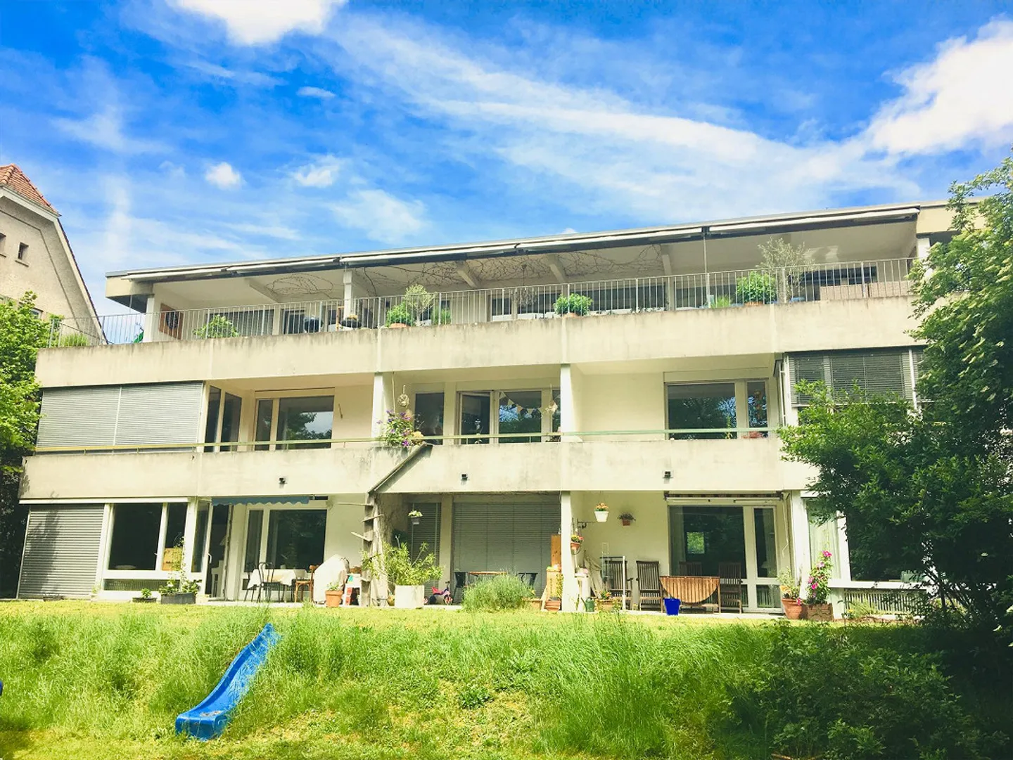 Appartamento da sogno di 4,5 stanze con paradiso giardino a Riehen! - Foto 2 di 12