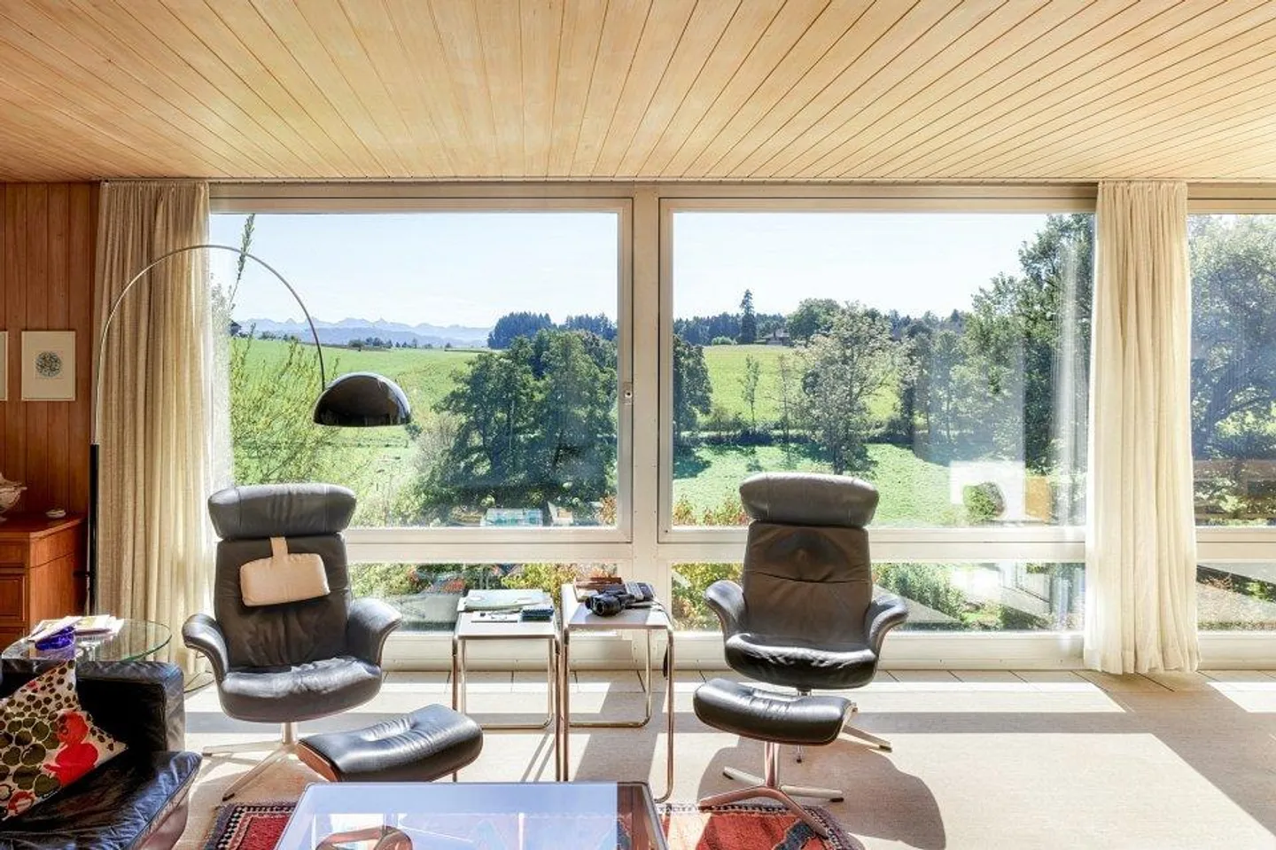 Casa dell'architetto con 7 stanze - Foto 4 di 13